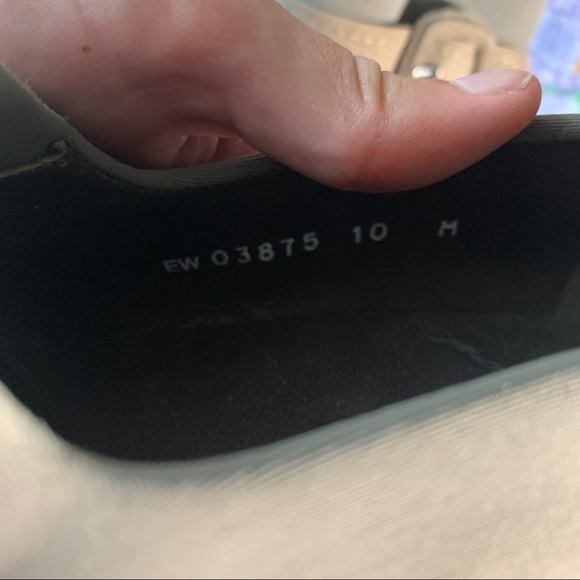 Stuart Weitzman closed toe wedges - Picture 6 of 8